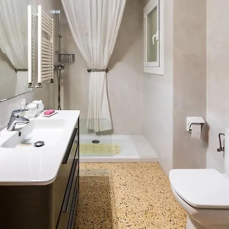 Niu D'oreneta Apartment